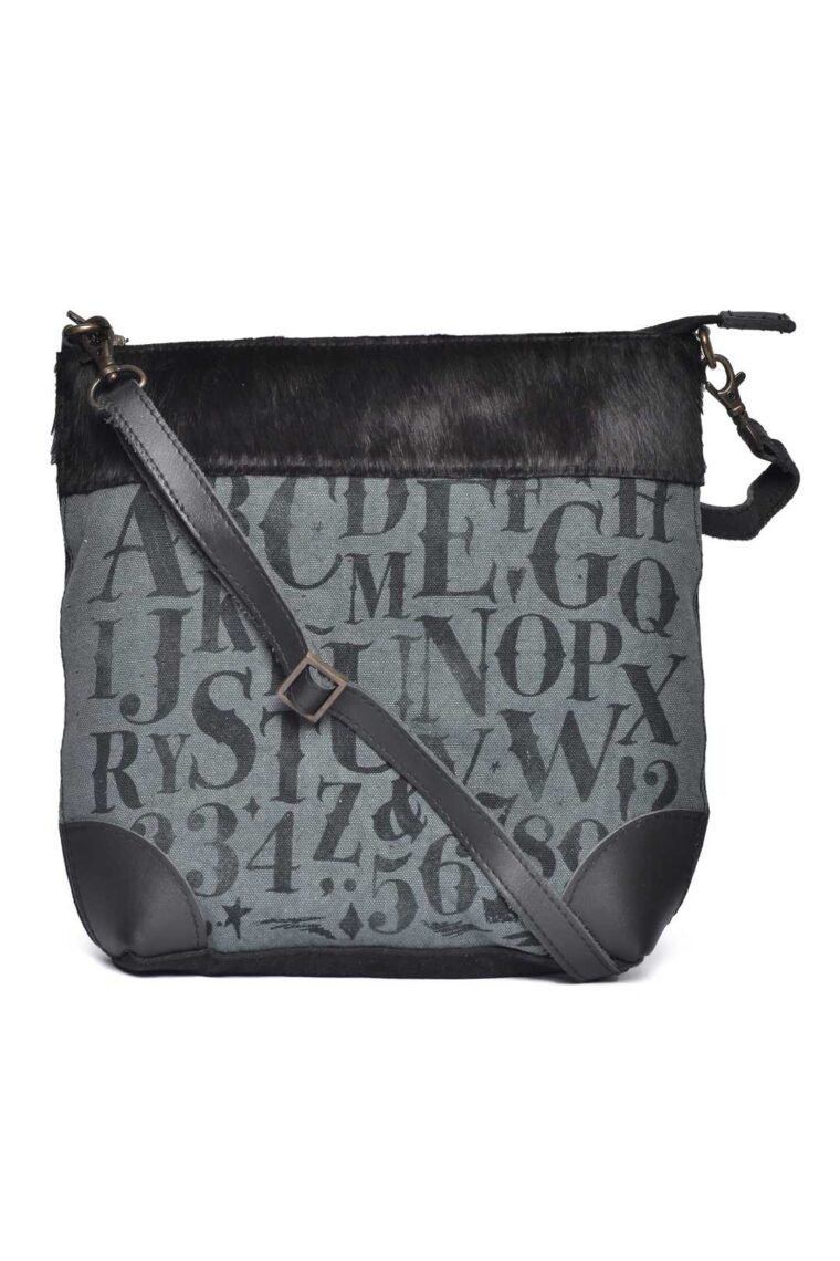 Alphabets Pattern Lifting Sling