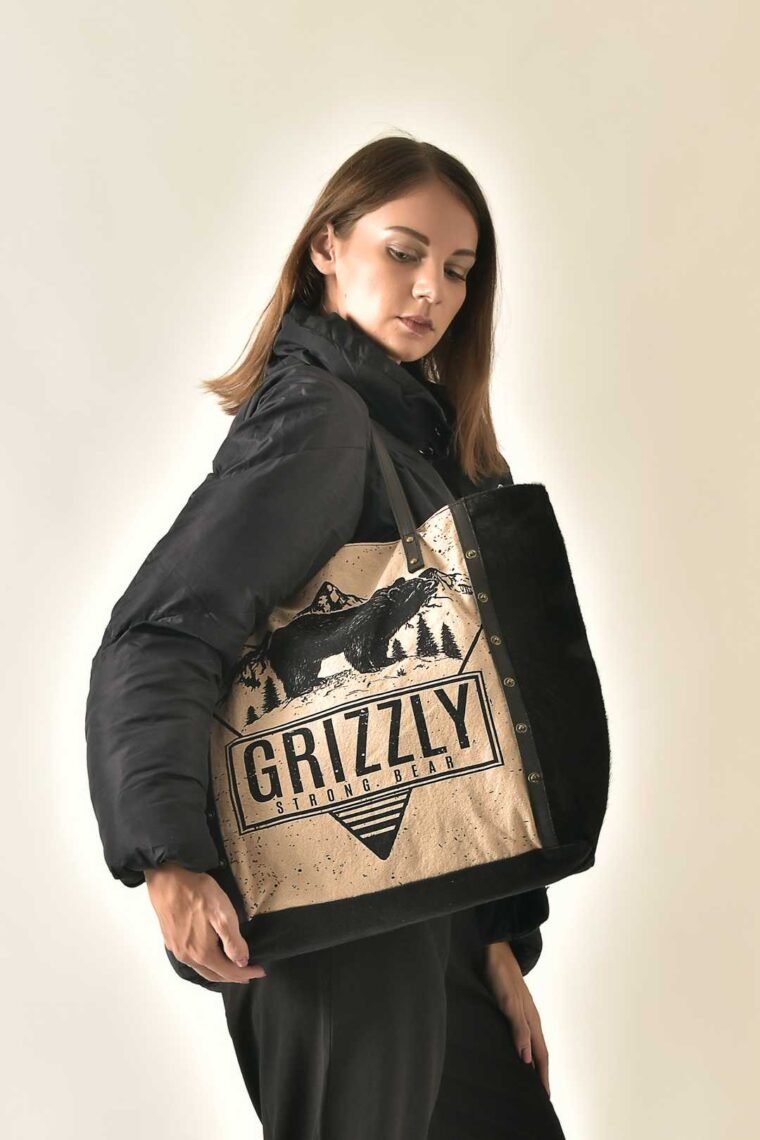 Grizzly Bear Medium Tote