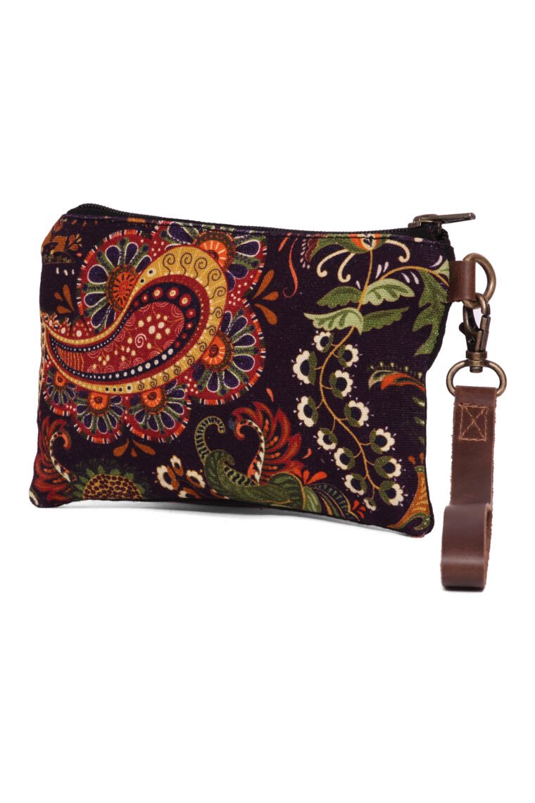 Tradition Night Wristlet